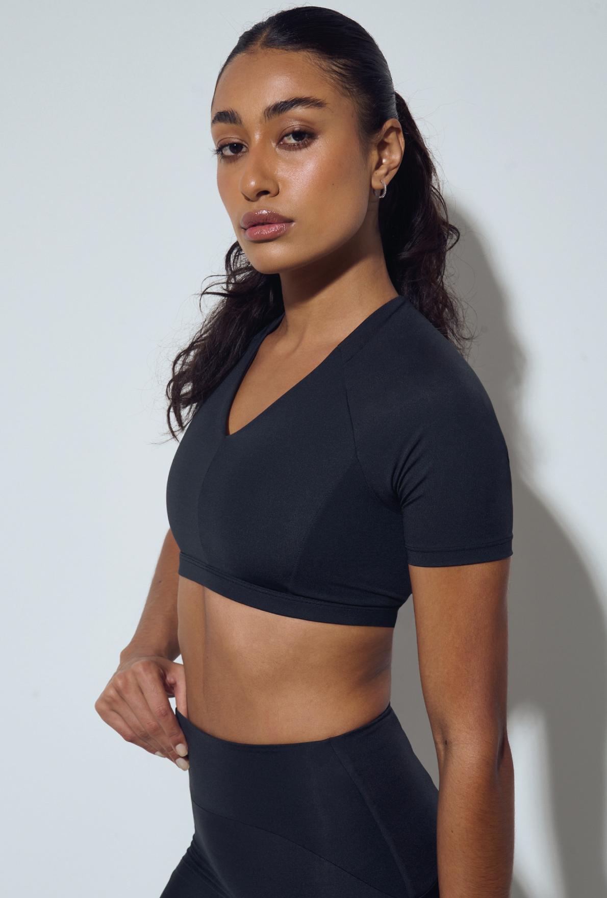 Cropped Adapt Black Boost