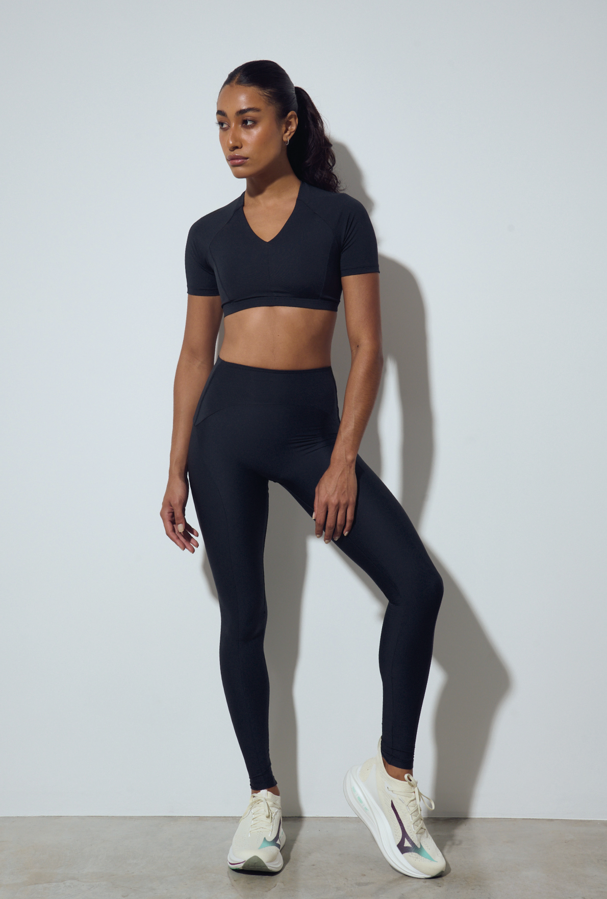 Cropped Adapt Black Boost