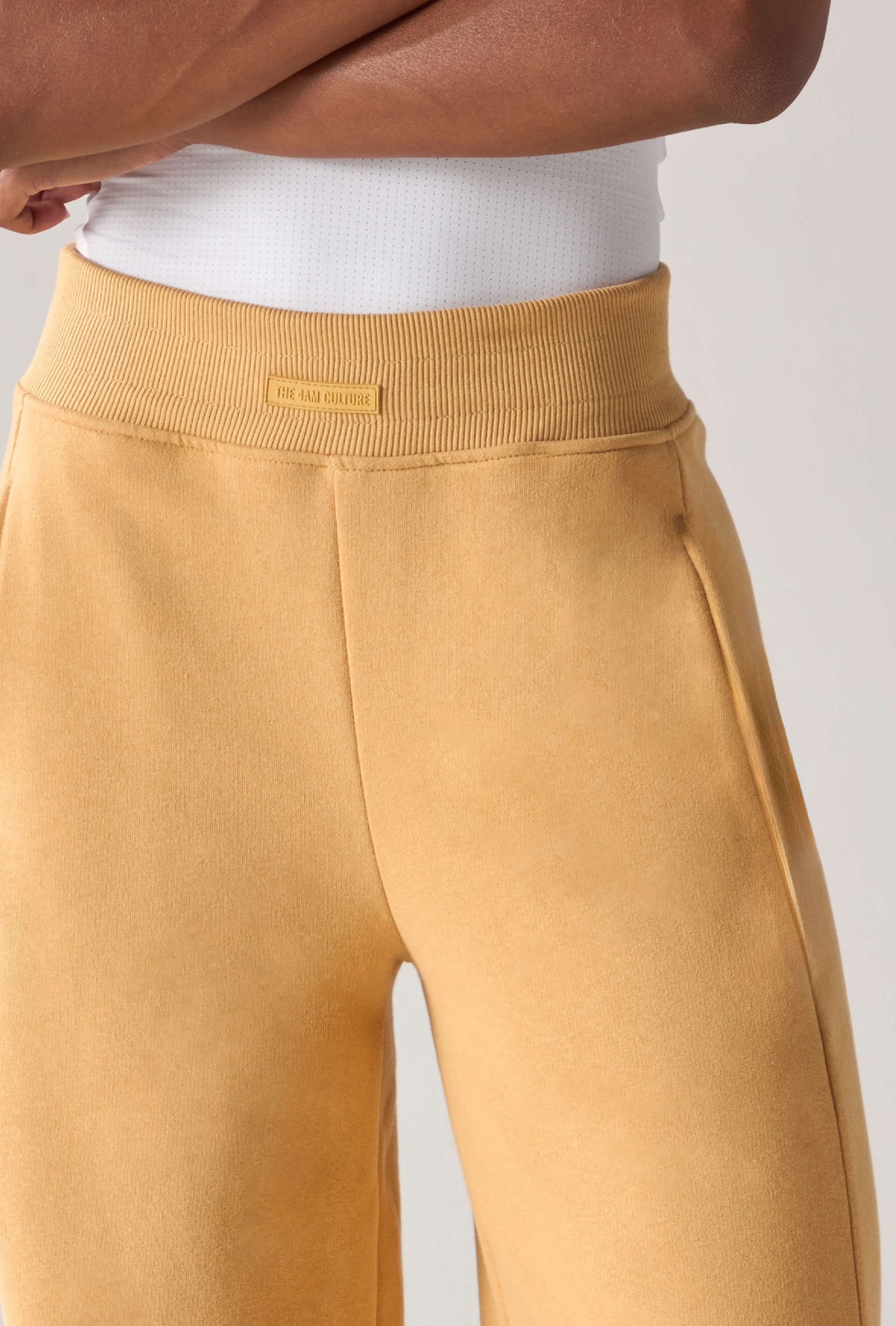 Calça Moletom Wide Mustard